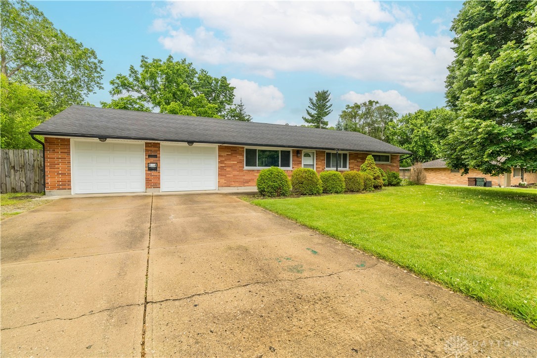 4324 Cordell Drive, Dayton, Ohio image 2