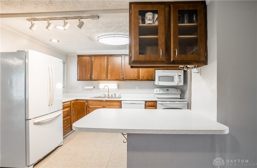 4324 Cordell Drive, Dayton, Ohio image 6