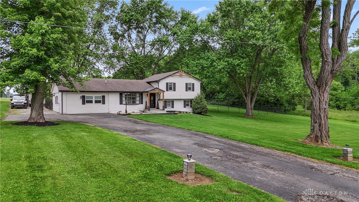 559 Stover Road, West Alexandria, Ohio image 2