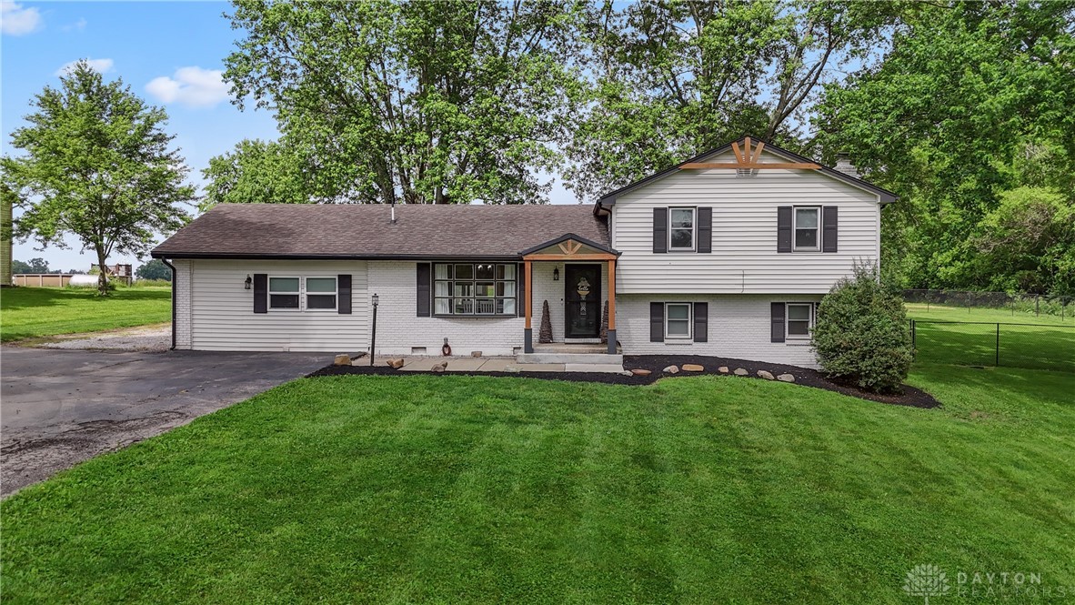 559 Stover Road, West Alexandria, Ohio image 3