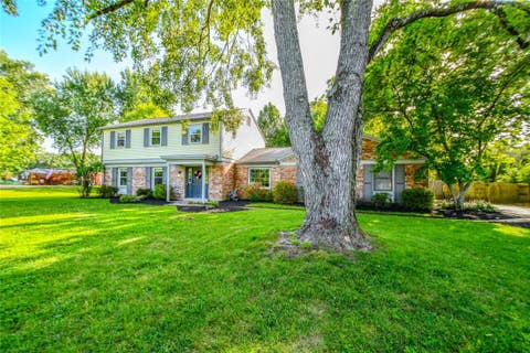 Homes For Sale - 7425 Heatherwood Court<br/> Dayton, OH 45459