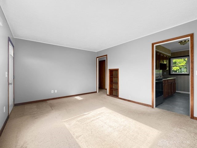649 Cortland Drive, Springfield, Ohio image 7