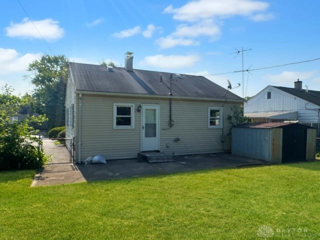 649 Cortland Drive, Springfield, Ohio image 4