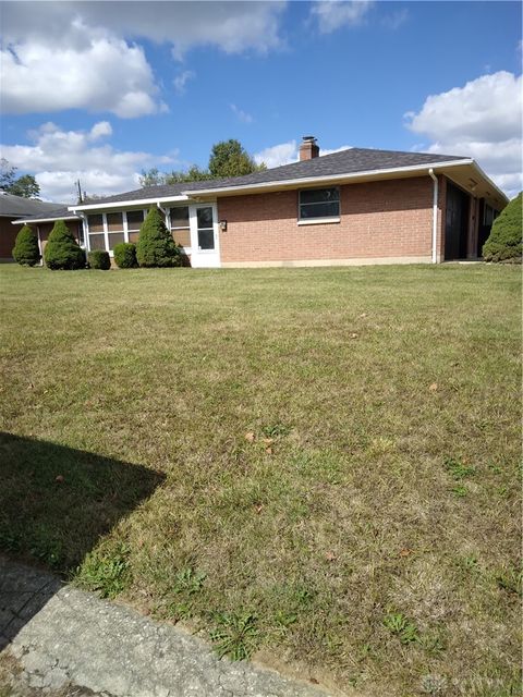 Photo of 512 N Sherry Drive, Dayton, OH 45426 (MLS # 944659)