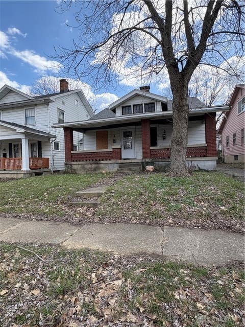 Photo for 128-130 E Bruce Avenue 128