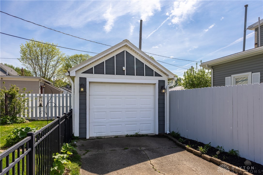 416 W Race Street, Troy, Ohio image 33