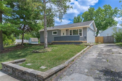 Photo of 1800 Clarissa Avenue, Kettering, OH 45429 (MLS # 967213)