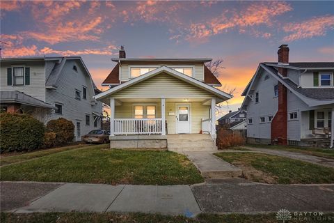 Photo of 61 Redder Avenue, Dayton, OH 45405 (MLS # 950632)