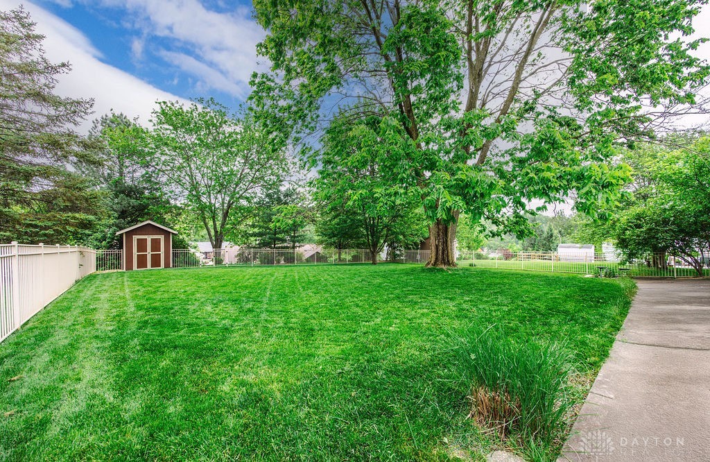 150 Lemonwood Court, Springboro, Ohio image 27
