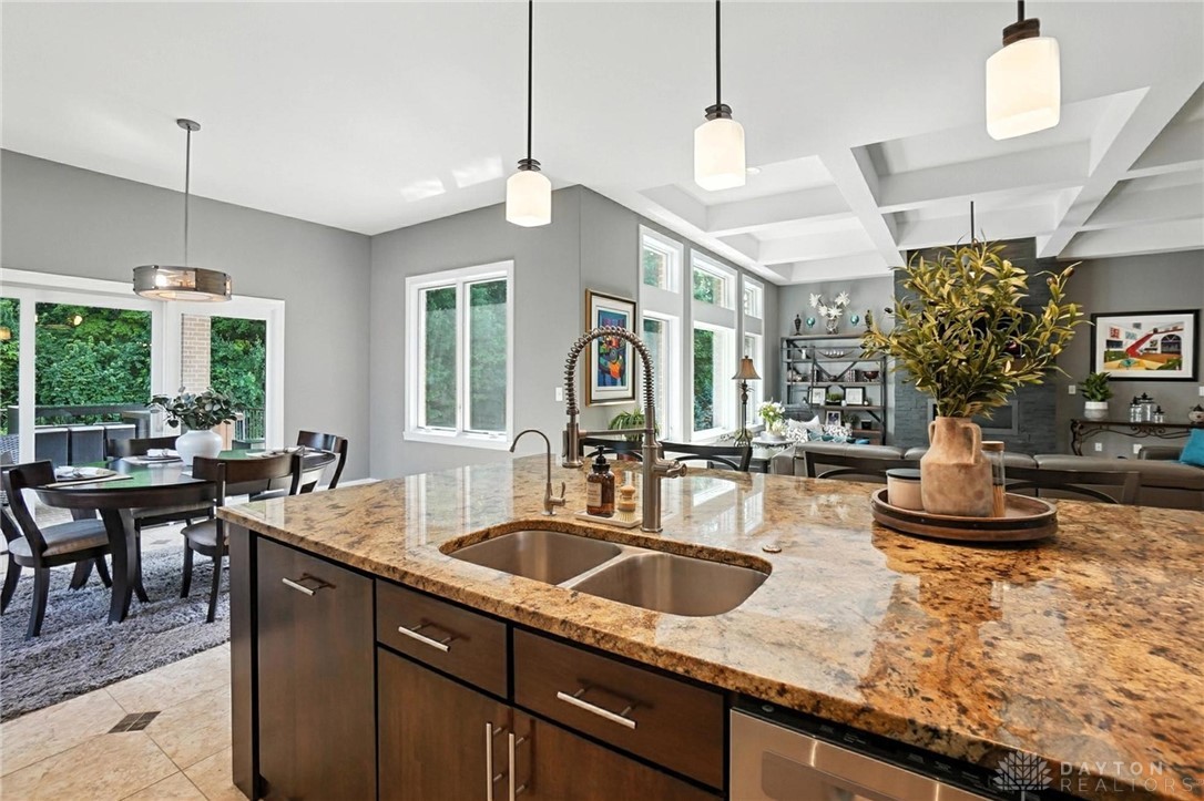 Bellbrook, Ohio 45305, United States, 4 Bedrooms Bedrooms, ,5 BathroomsBathrooms,Residential,Active,158811