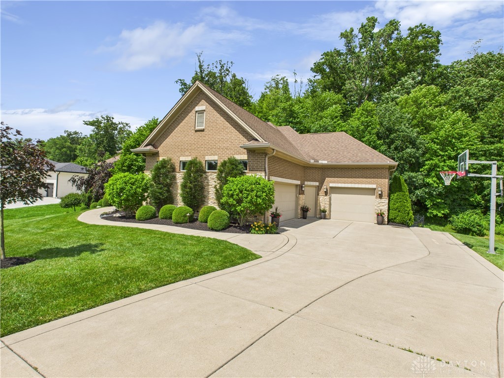 Bellbrook, Ohio 45305, United States, 4 Bedrooms Bedrooms, ,5 BathroomsBathrooms,Residential,Active,158811