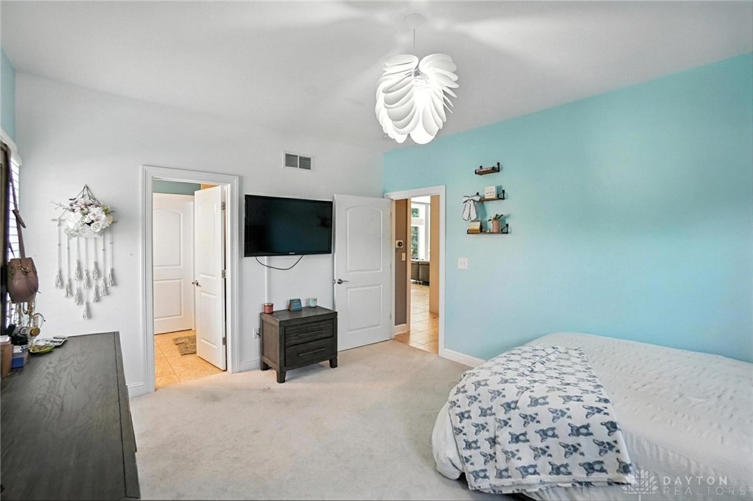 Bellbrook, Ohio 45305, United States, 4 Bedrooms Bedrooms, ,5 BathroomsBathrooms,Residential,Active,158811