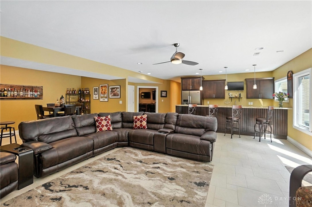 Bellbrook, Ohio 45305, United States, 4 Bedrooms Bedrooms, ,5 BathroomsBathrooms,Residential,Active,158811