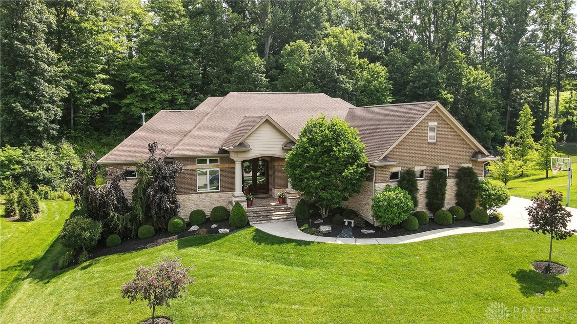 Bellbrook, Ohio 45305, United States, 4 Bedrooms Bedrooms, ,5 BathroomsBathrooms,Residential,Active,158811