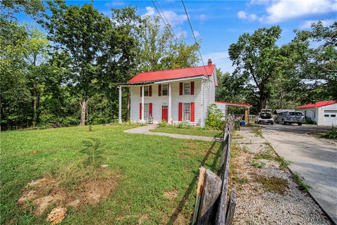 Photo for 3300 E Foster Maineville Road