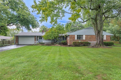 Homes For Sale - 21 Lynn Rae Circle<br/> Dayton, OH 45458