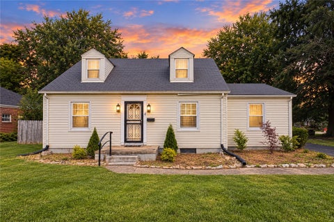 Photo of 4 Richmond Avenue, London, OH 43140 (MLS # 969093)