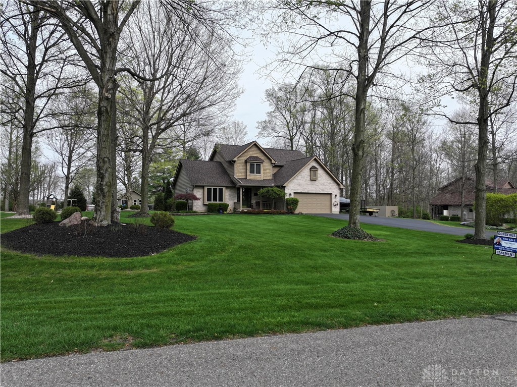 420 Vanessa Drive, West Alexandria, Ohio image 2