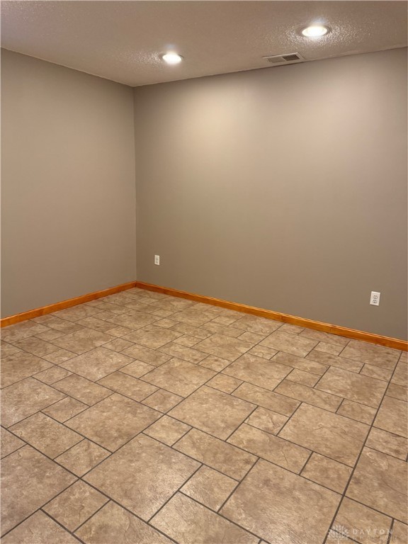420 Vanessa Drive, West Alexandria, Ohio image 35