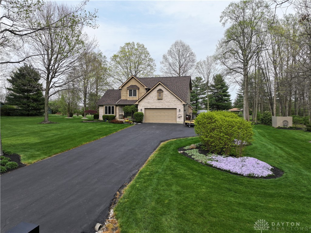 420 Vanessa Drive, West Alexandria, Ohio image 3