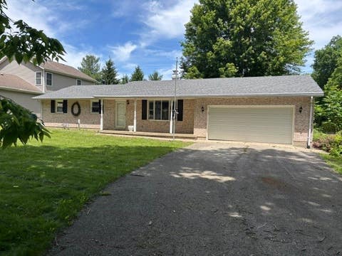 Homes For Sale - 1105 Lenox Street<br/> Piqua, OH 45356