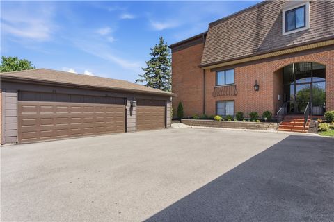 Photo of 1600 Pine Tree Lane #27, West Carrollton, OH 45449 (MLS # 957088)