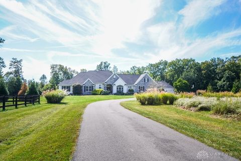 Photo of 10313 Harrison Road, Loveland, OH 45140 (MLS # 945047)