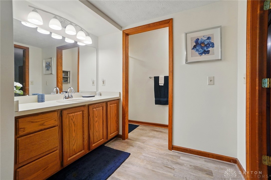 130 Sycamore Creek Drive, Springboro, Ohio image 13