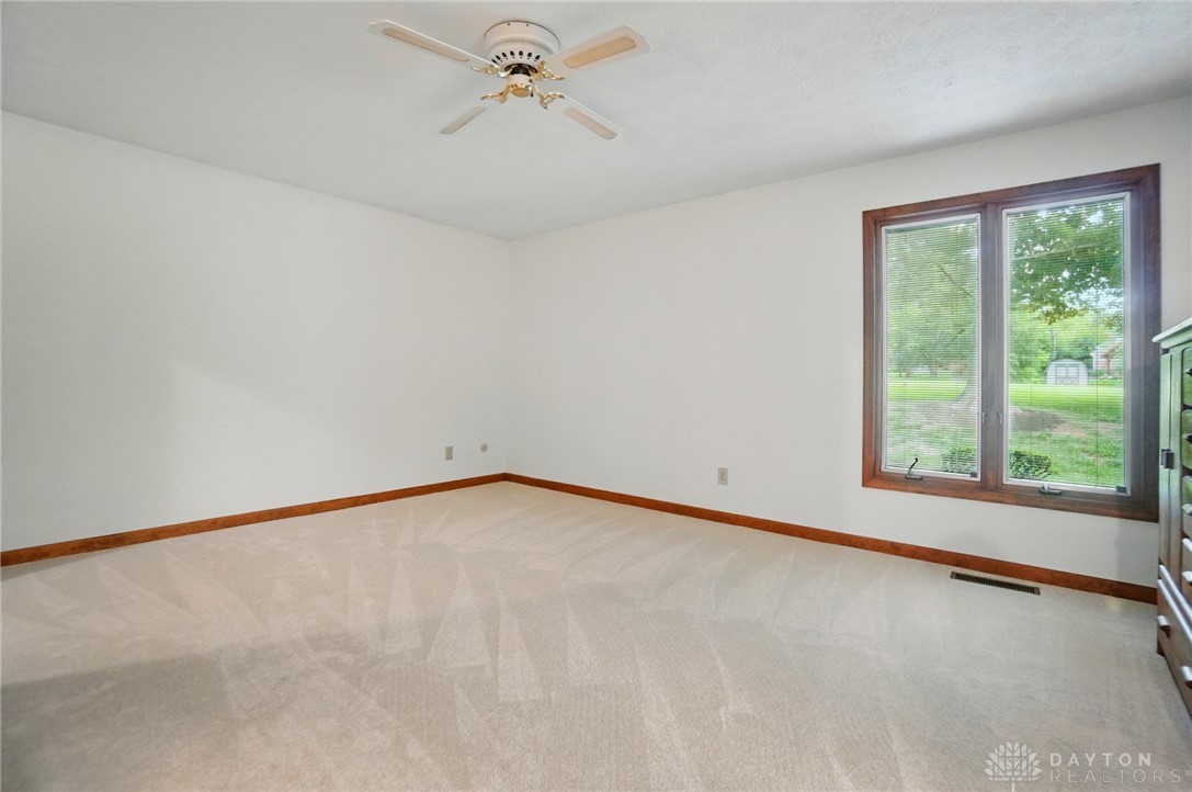 130 Sycamore Creek Drive, Springboro, Ohio image 12