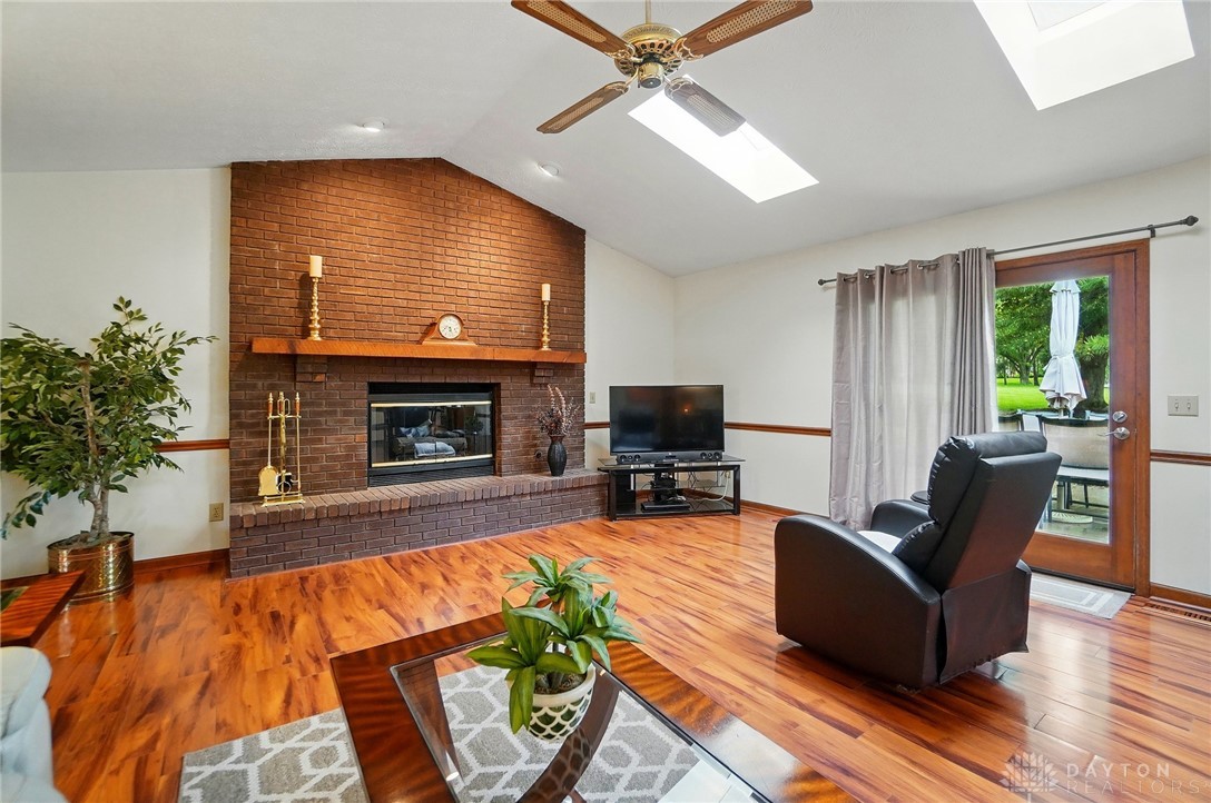 130 Sycamore Creek Drive, Springboro, Ohio image 6