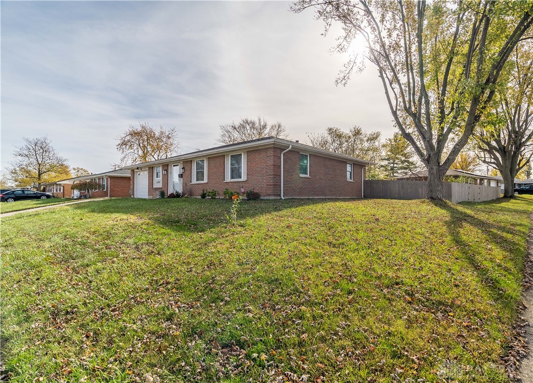 7200 Belle Plain Drive, Dayton, Ohio image 4