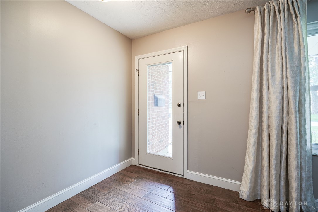 Beavercreek, Ohio 45430, United States, 3 Bedrooms Bedrooms, ,2 BathroomsBathrooms,Residential,Pending,161381