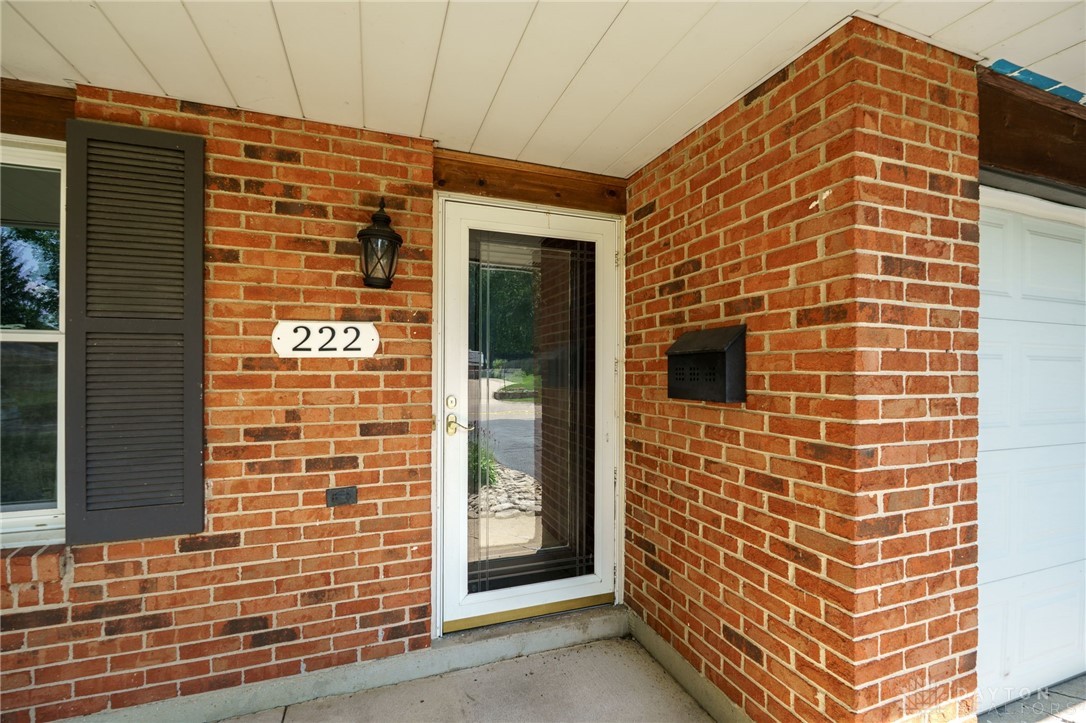 Beavercreek, Ohio 45430, United States, 3 Bedrooms Bedrooms, ,2 BathroomsBathrooms,Residential,Pending,161381