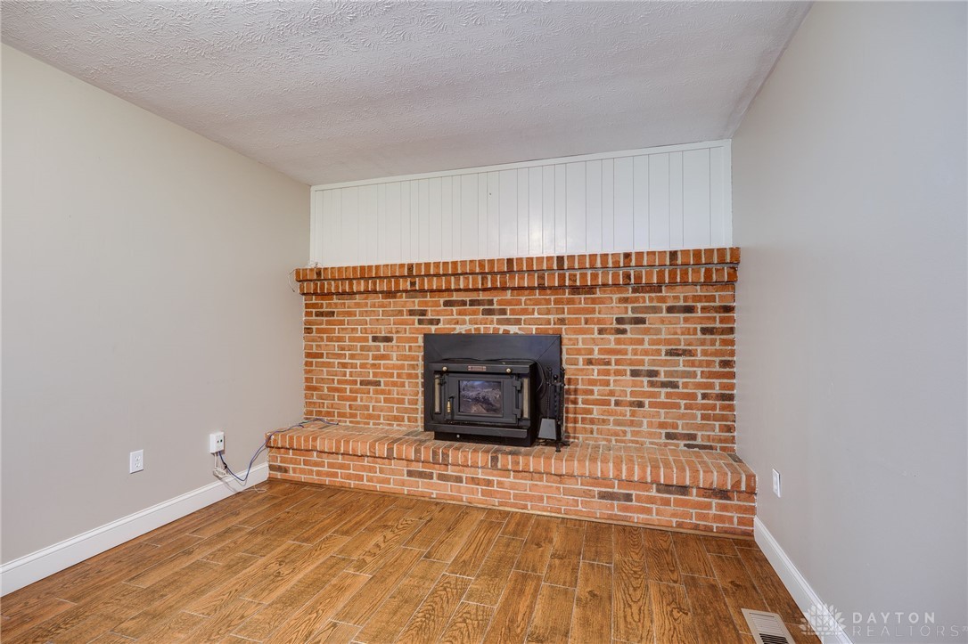 Beavercreek, Ohio 45430, United States, 3 Bedrooms Bedrooms, ,2 BathroomsBathrooms,Residential,Pending,161381