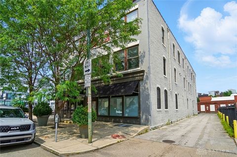 Condo For Sale - 18 S Saint Clair Street #203<br/> Dayton, OH 45402