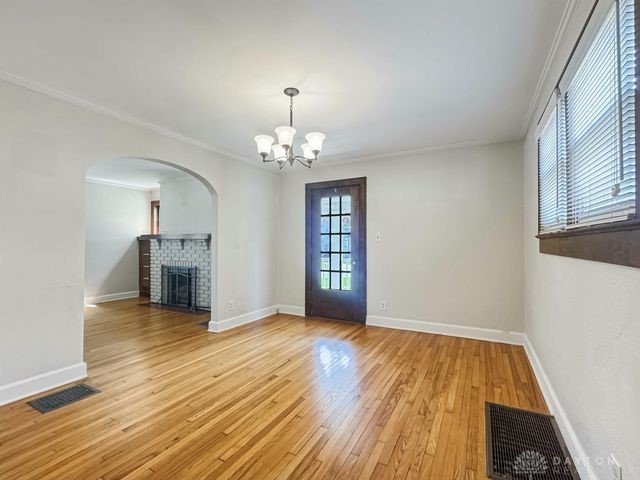 325 E Roseland Avenue, Springfield, Ohio image 25