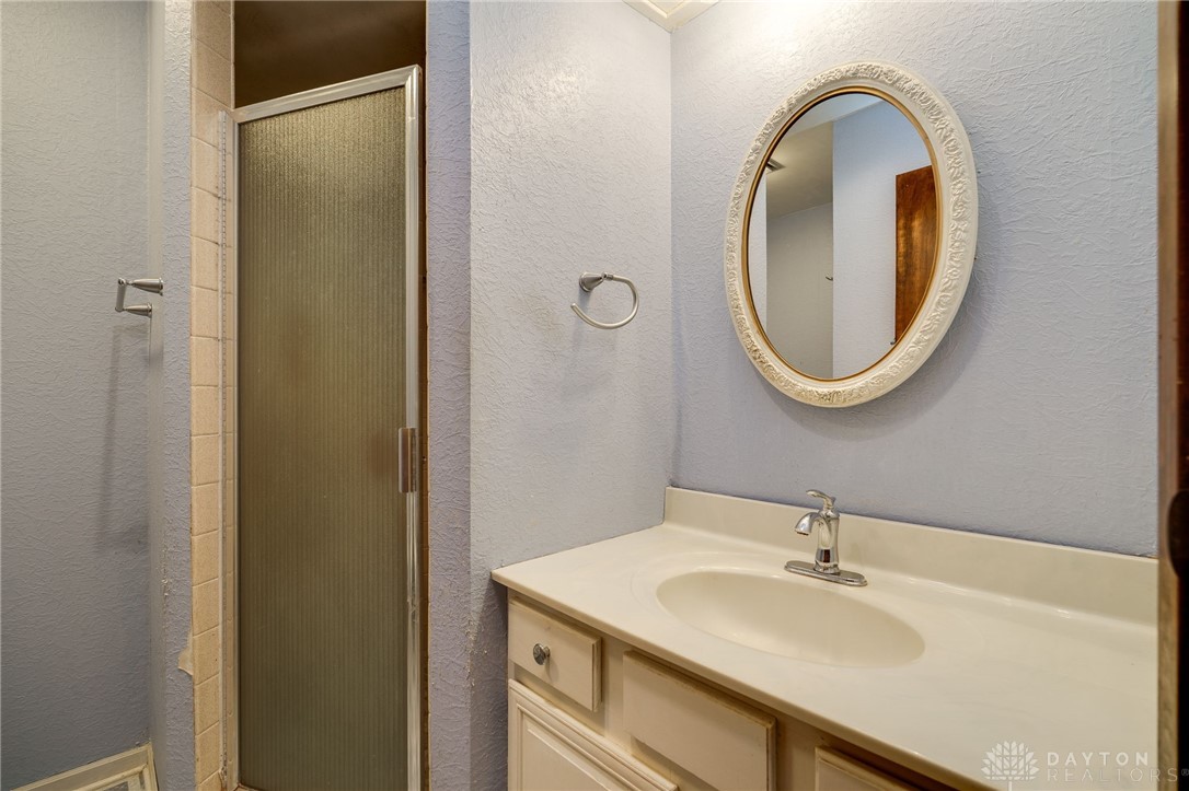 1710 Beechwood Drive, Troy, Ohio image 38