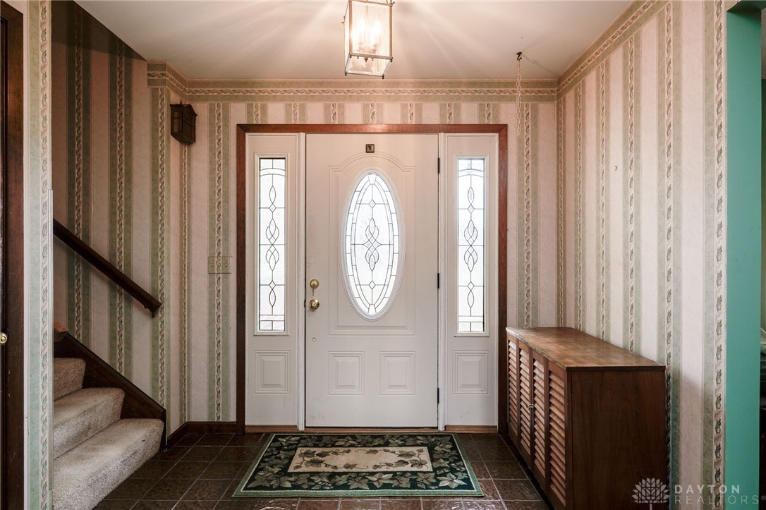 1710 Beechwood Drive, Troy, Ohio image 4