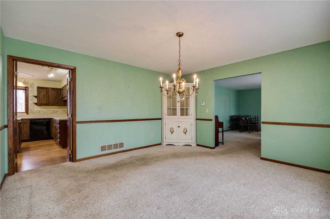 1710 Beechwood Drive, Troy, Ohio image 9