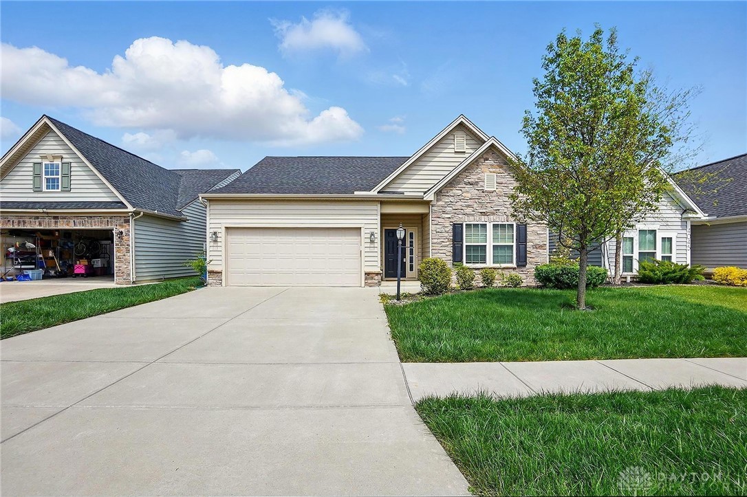 4039 Forestedge Street, Tipp City, Ohio image 1