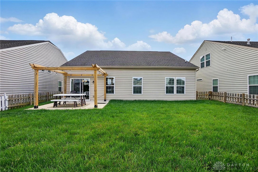 4039 Forestedge Street, Tipp City, Ohio image 28