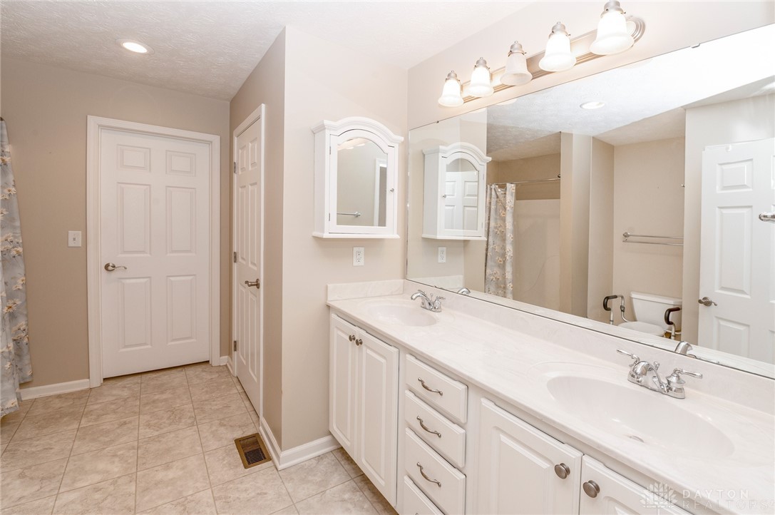 5034 Riverview Avenue, Middletown, Ohio image 32