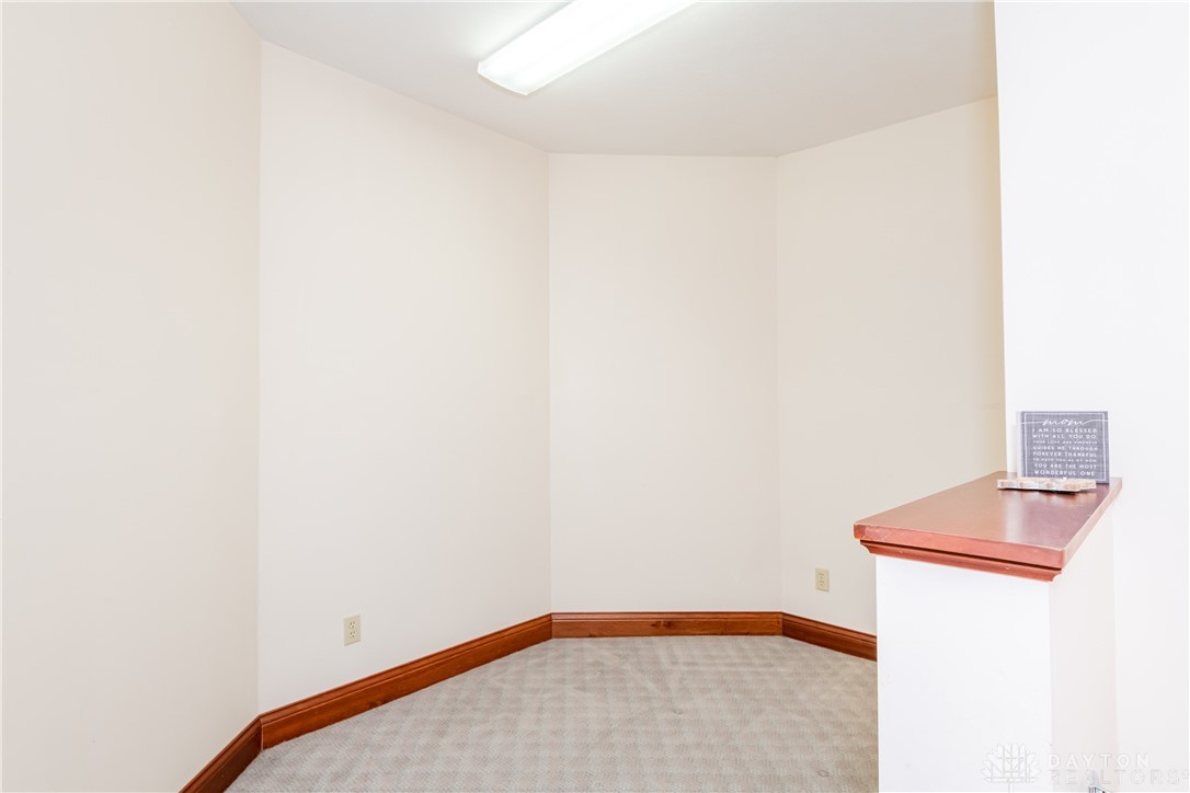4296 Autumn Creek Drive, Springfield, Ohio image 48