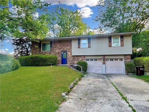 Homes For Sale - 4460 E Mohave Drive<br/> Dayton, OH 45431