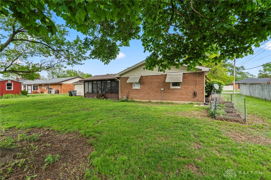 162 Robin Hood Lane, Troy, Ohio image 34
