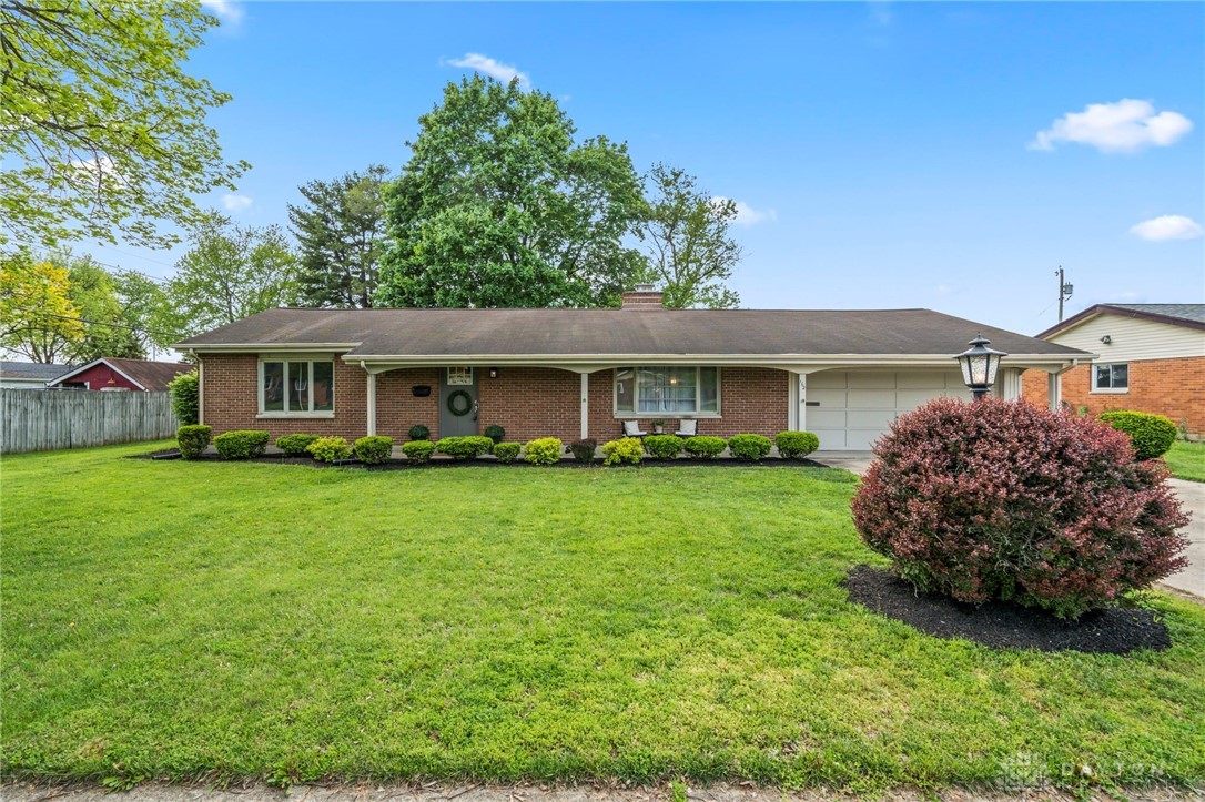 162 Robin Hood Lane, Troy, Ohio image 2