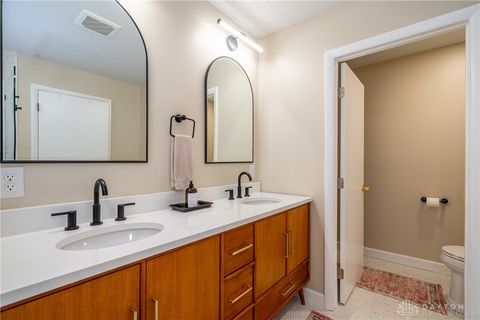 Tiny photo for 618 Bunker Lane, Mason, OH 45040 (MLS # 945095)