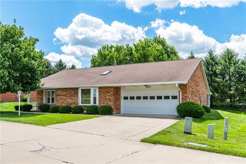 Homes For Sale - 1830 Primrose Lane<br/> Fairborn, OH 45324