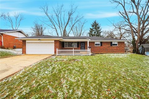 Photo of 1315 Brentwood Street, Middletown, OH 45044 (MLS # 952895)