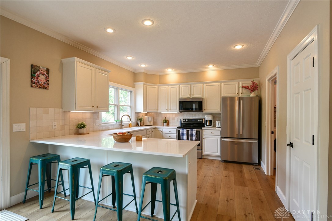 Troy, Ohio 45373, United States, 4 Bedrooms Bedrooms, ,4 BathroomsBathrooms,Residential,Active,210104